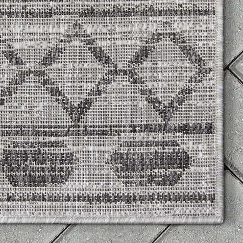 Quay Tribal Indoor/Outdoor Grey Flat-Weave Rug