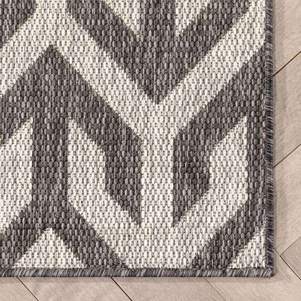 Atlantis Modern Geometric Black Indoor/Outdoor Rug