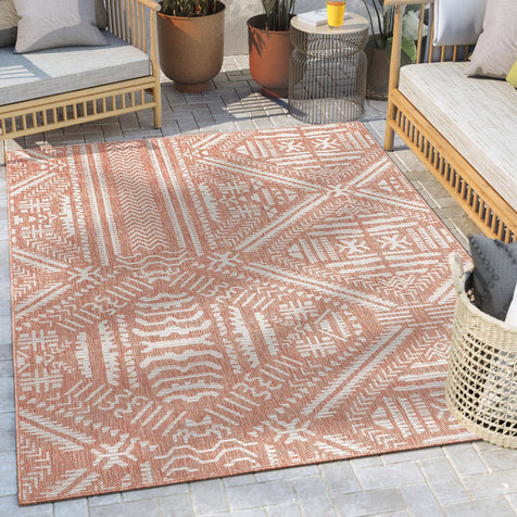Khalo Tribal Indoor/Outdoor Coral Flat-Weave Rug