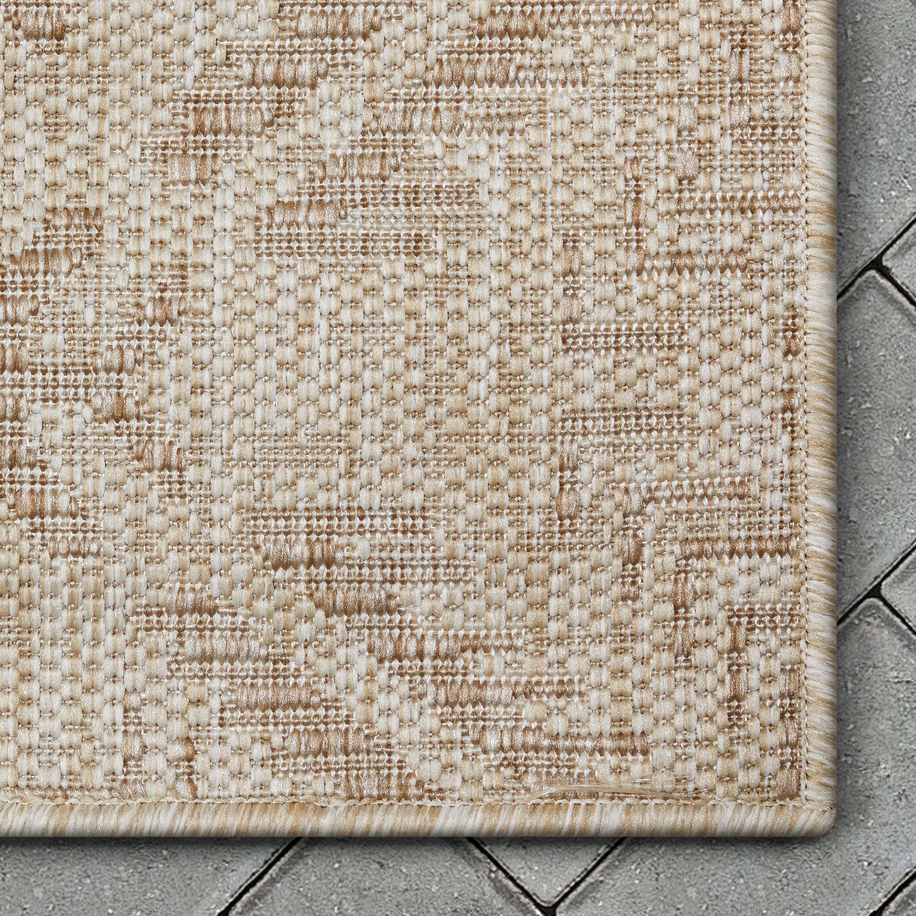 Khalo Tribal Indoor/Outdoor Beige Flat-Weave 5'3" x 7'3" Rug