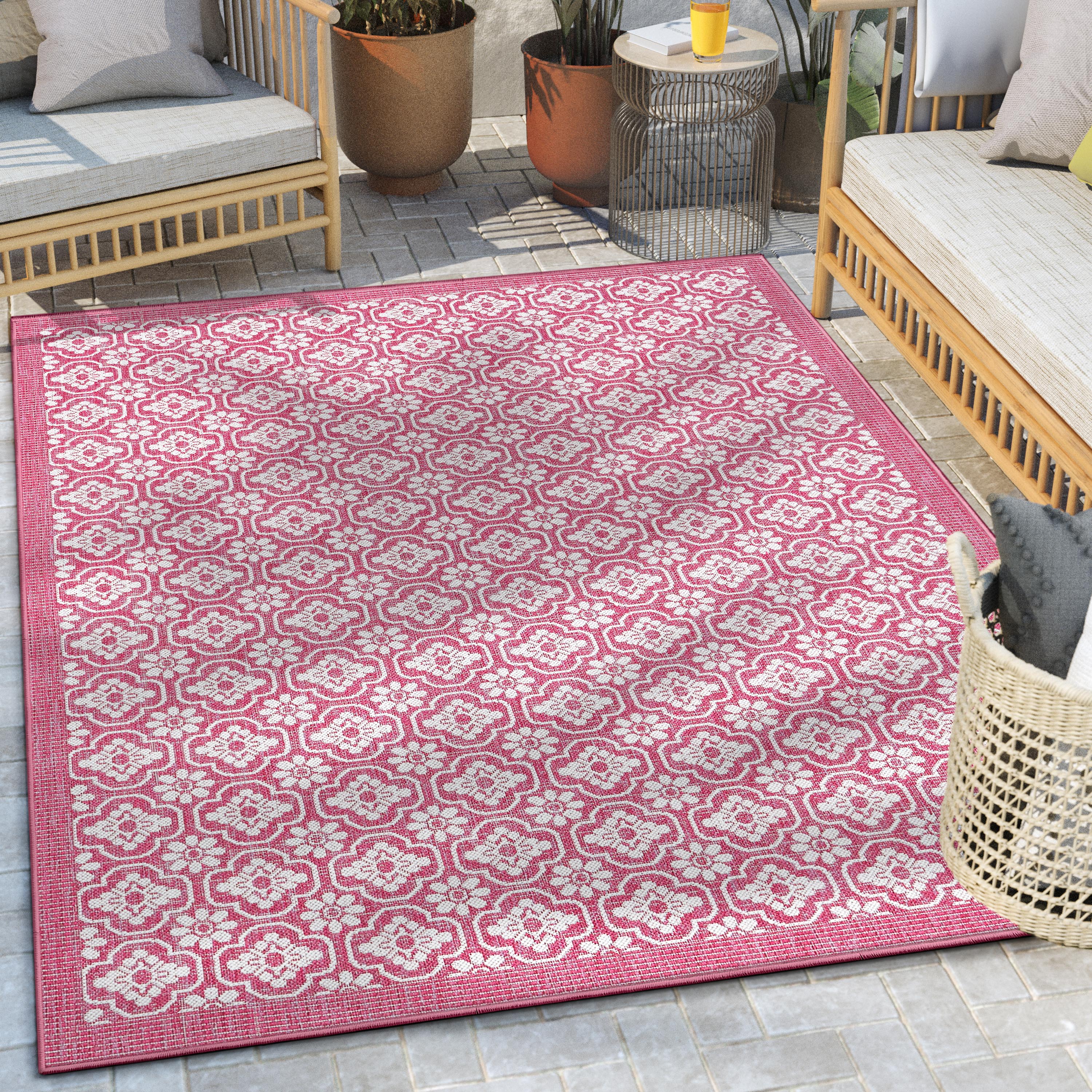 Manola Tribal Indoor/Outdoor Fuschia Flat-Weave Rug