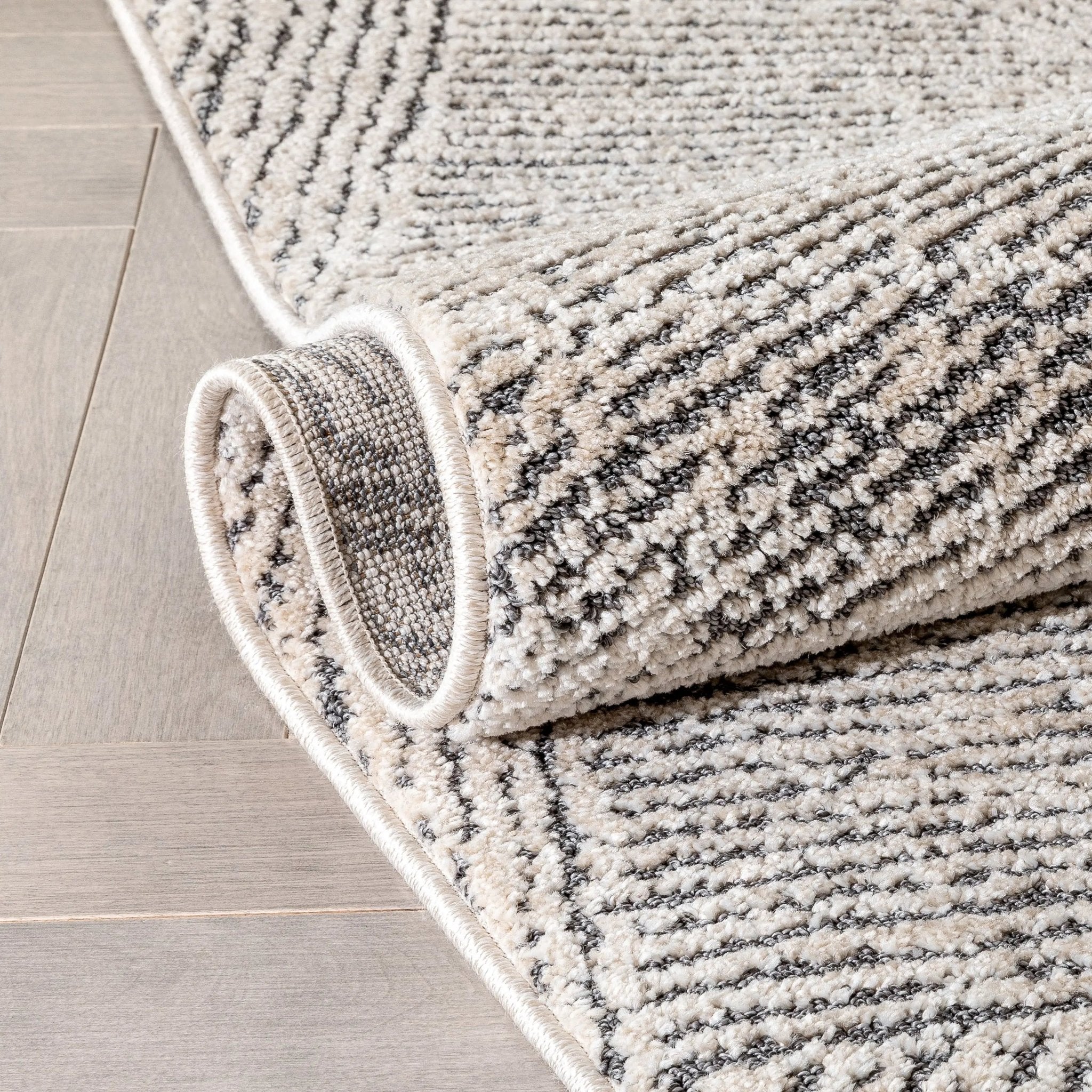 Enzo Tribal Geometric Lines Beige Distressed High-Low Rug Well Woven