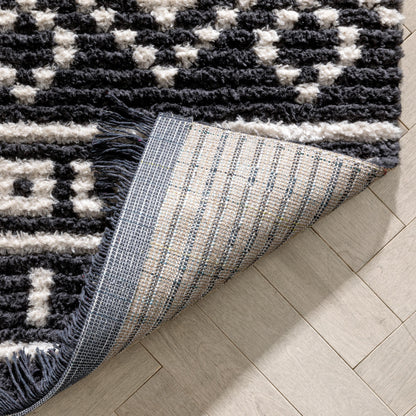 Nokomis Tribal Diamond Lattice Pattern Grey High-Low Textured Pile Rug