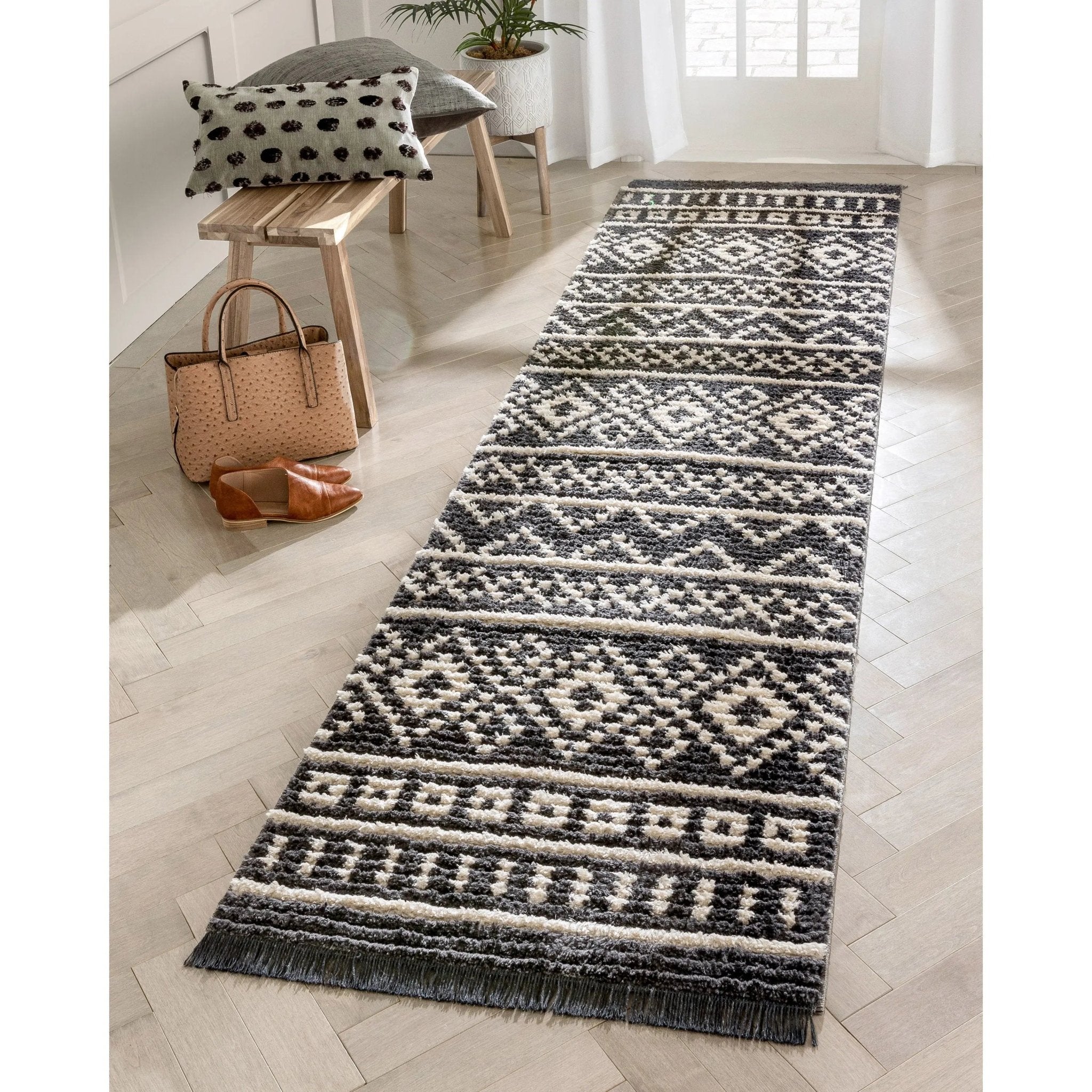 Nokomis Tribal Diamond Lattice Pattern Grey High-Low Textured Pile Rug Well Woven