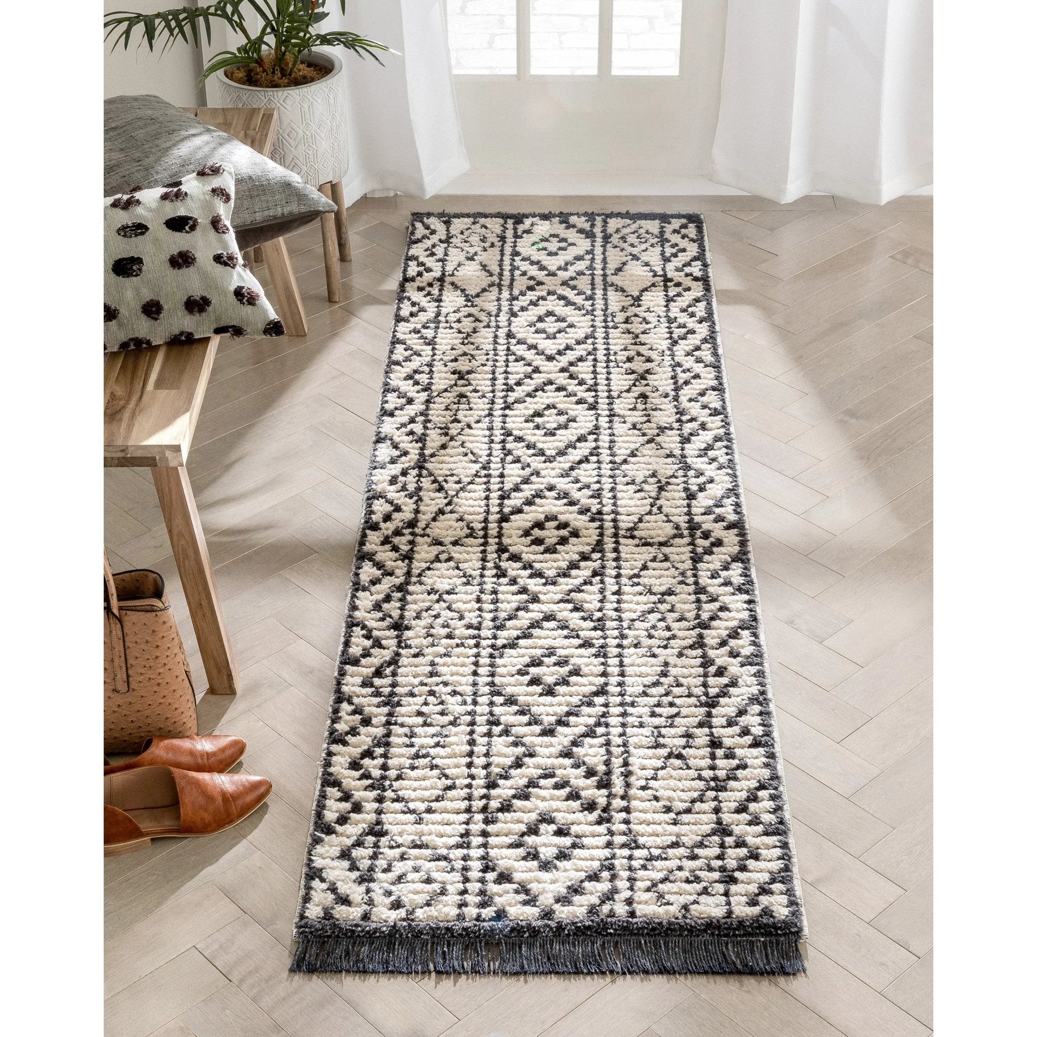 Tallulah Tribal Diamond Lattice Pattern Grey High-Low Textured Pile Rug Well Woven