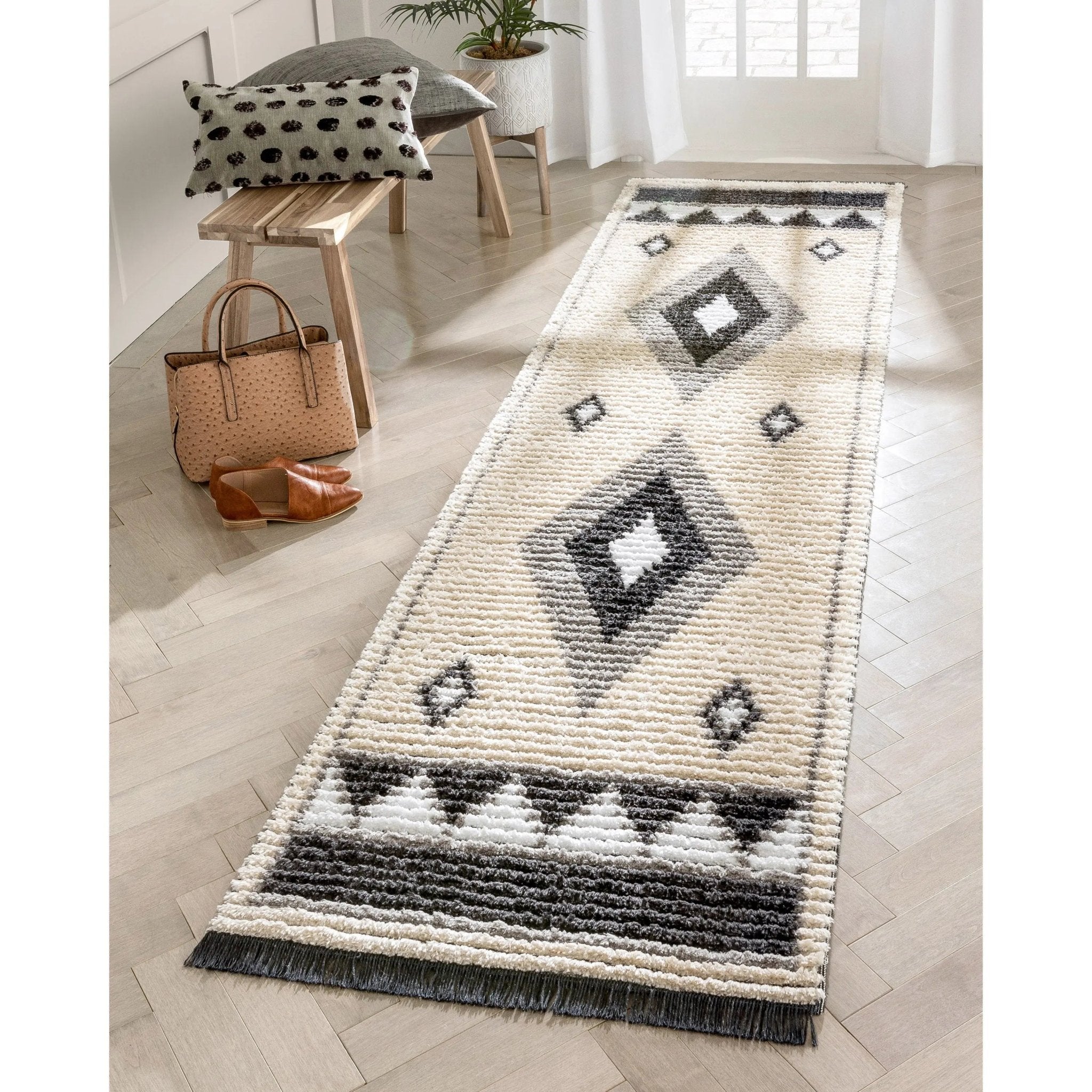Una Moroccan Diamond Medallion Pattern Grey High-Low Textured Pile Rug Well Woven