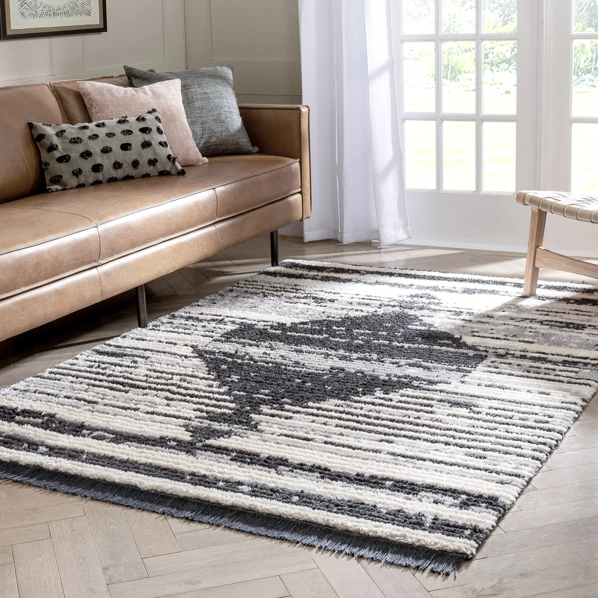 Sakari Moroccan Diamond Medallion Pattern Grey High-Low Textured Pile Rug Well Woven