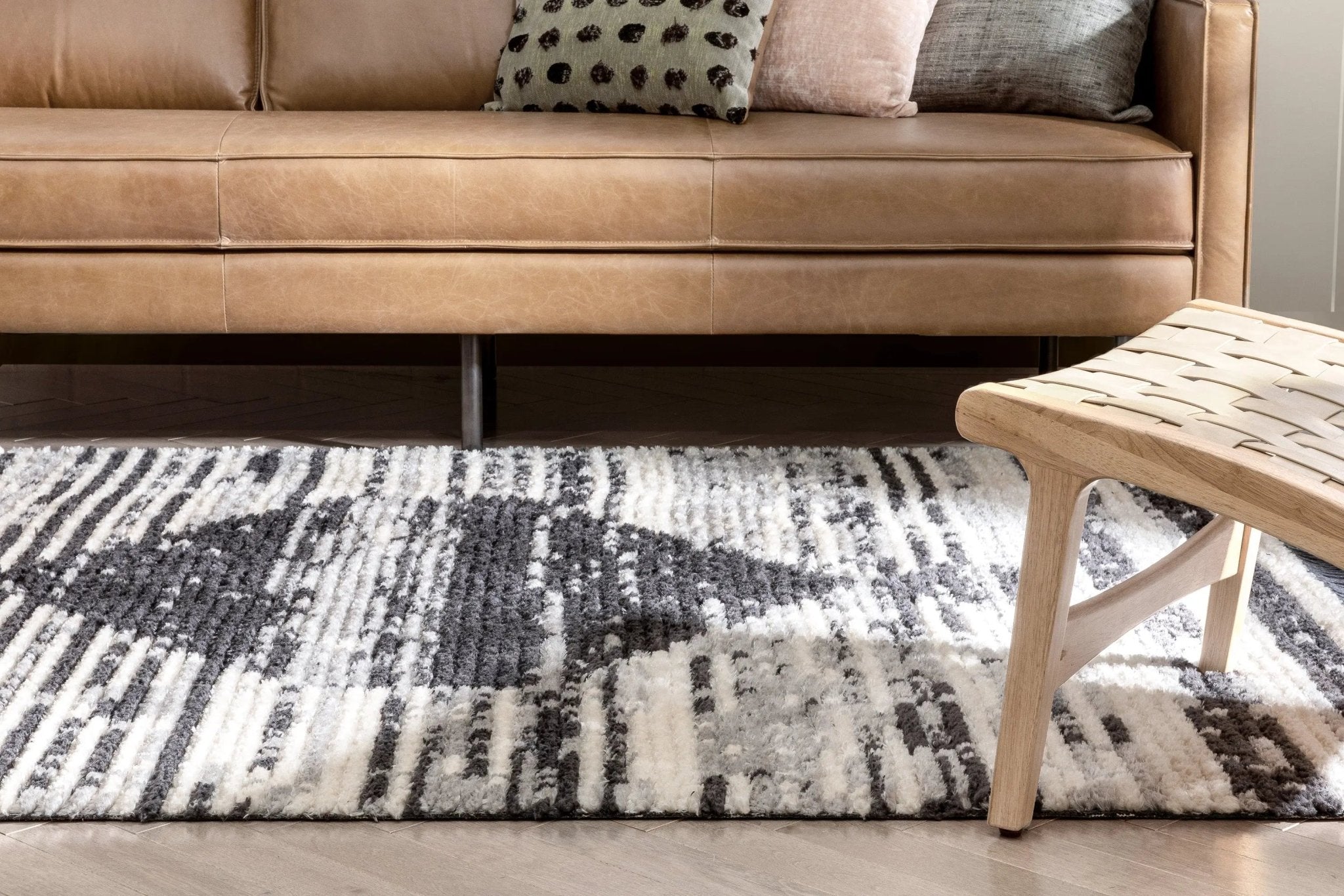 Sakari Moroccan Diamond Medallion Pattern Grey High-Low Textured Pile Rug Well Woven