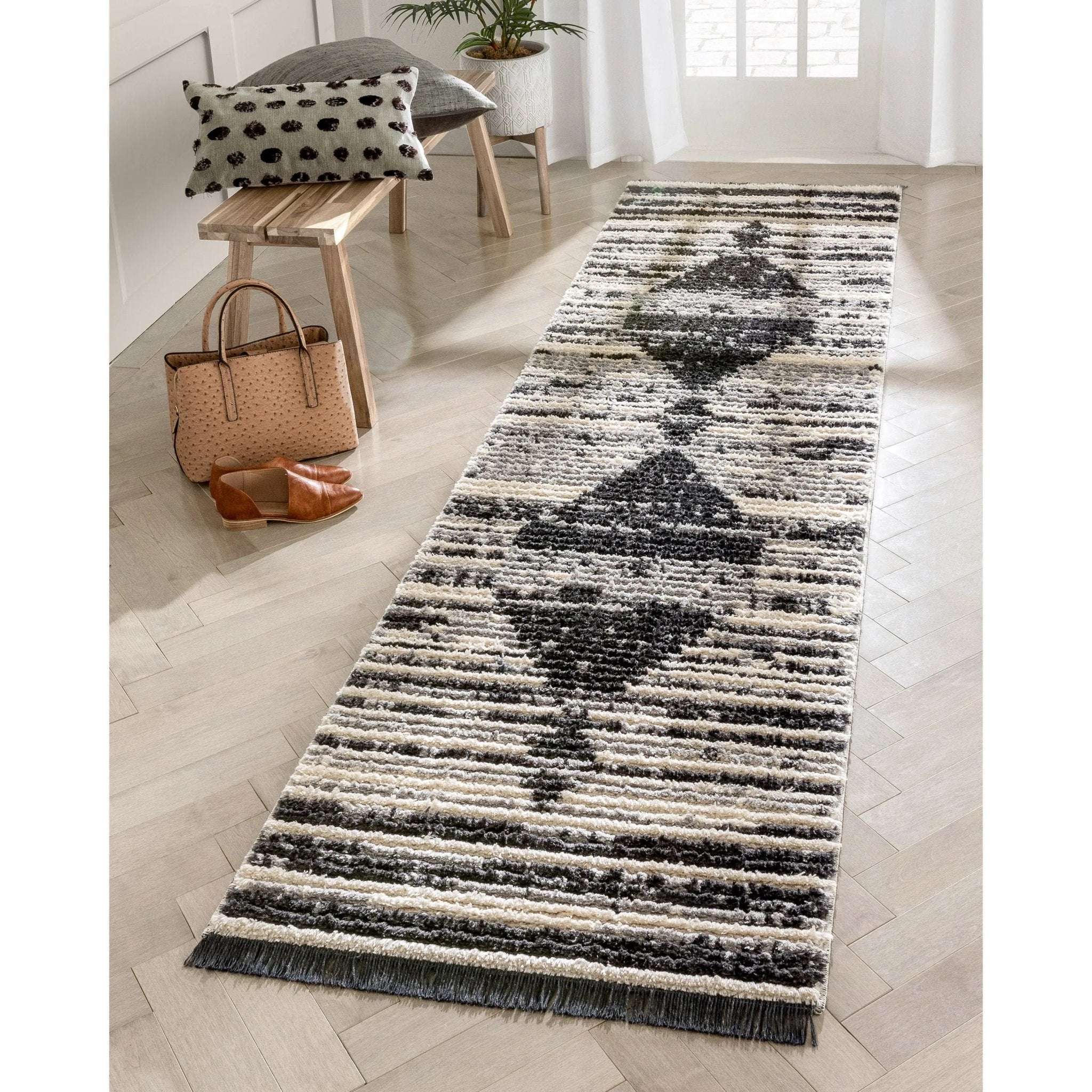 Sakari Moroccan Diamond Medallion Pattern Grey High-Low Textured Pile Rug Well Woven