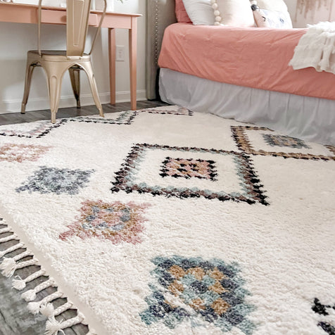 Moselle Vintage Moroccan Diamond Ivory Shag Rug