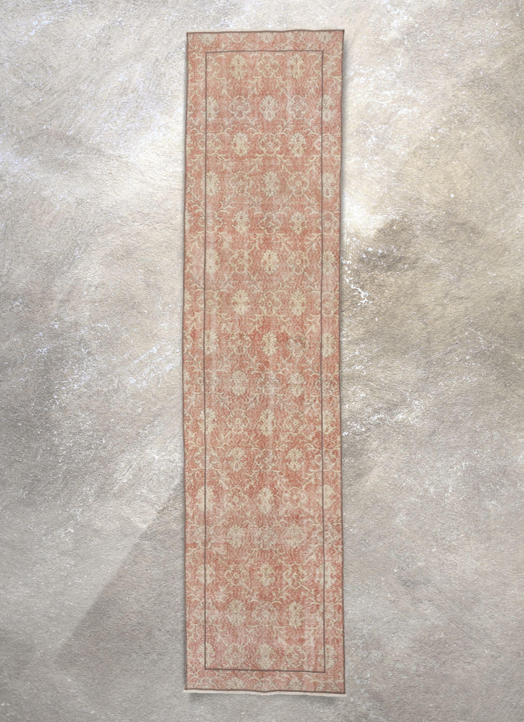 Silah Red & Beige Persian Geometric Lattice Pattern One-of-a-Kind Handmade Wool Area Rug 2'7