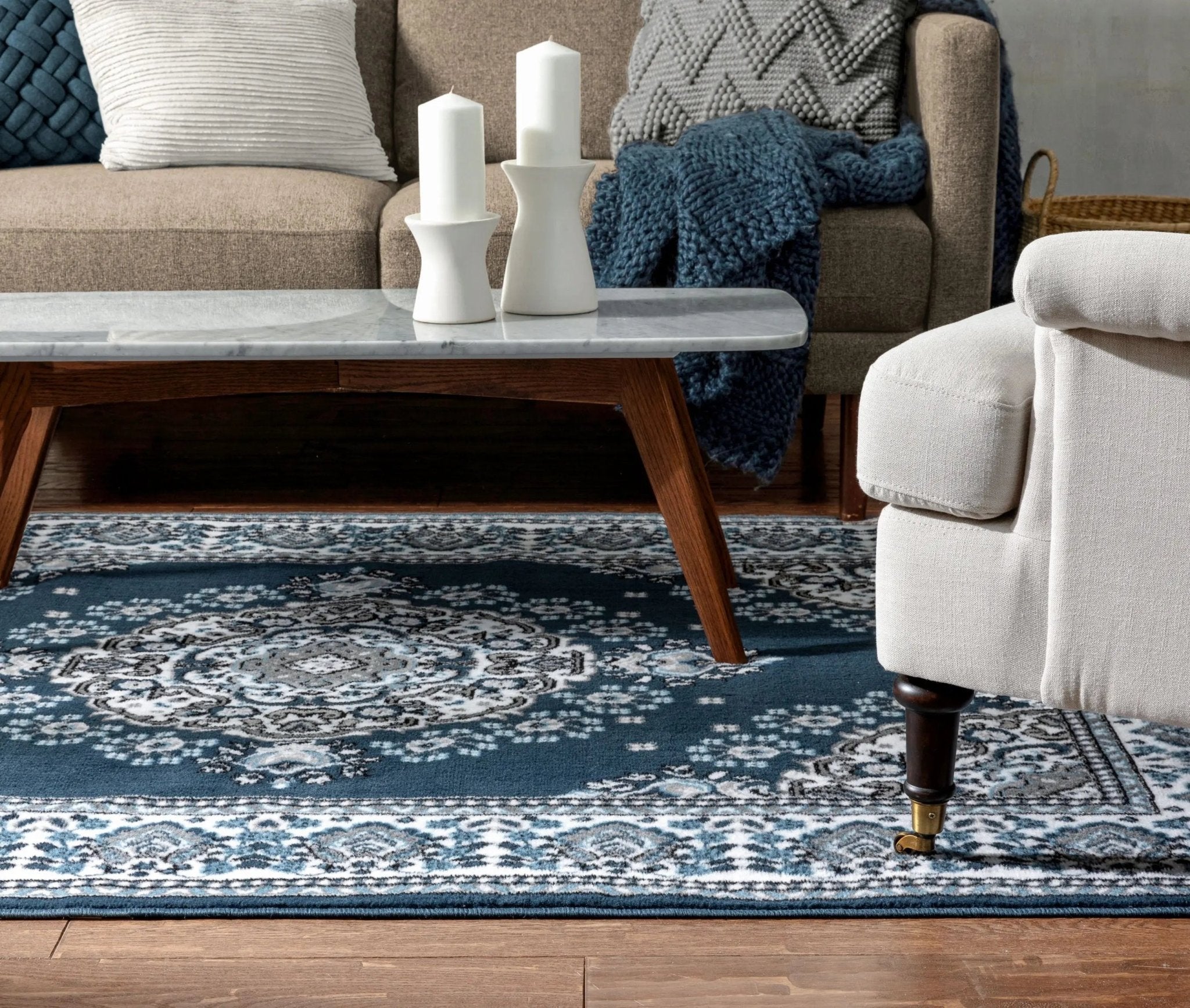 Malika Traditional Medallion Persian Floral Dark Blue 5'3" x 7'3" Rug Well Woven