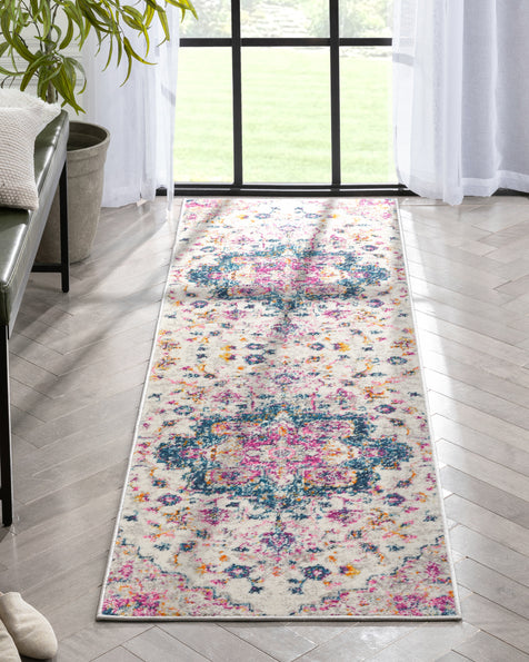 Taura Bohemian Oriental Perisan Fuchsia Rug