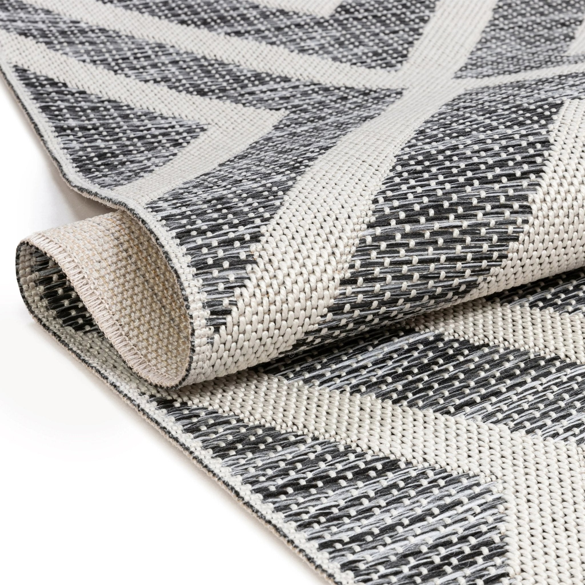 Brito Modern Bold Grey Flatweave 7'10" x 10'6" Rug Well Woven