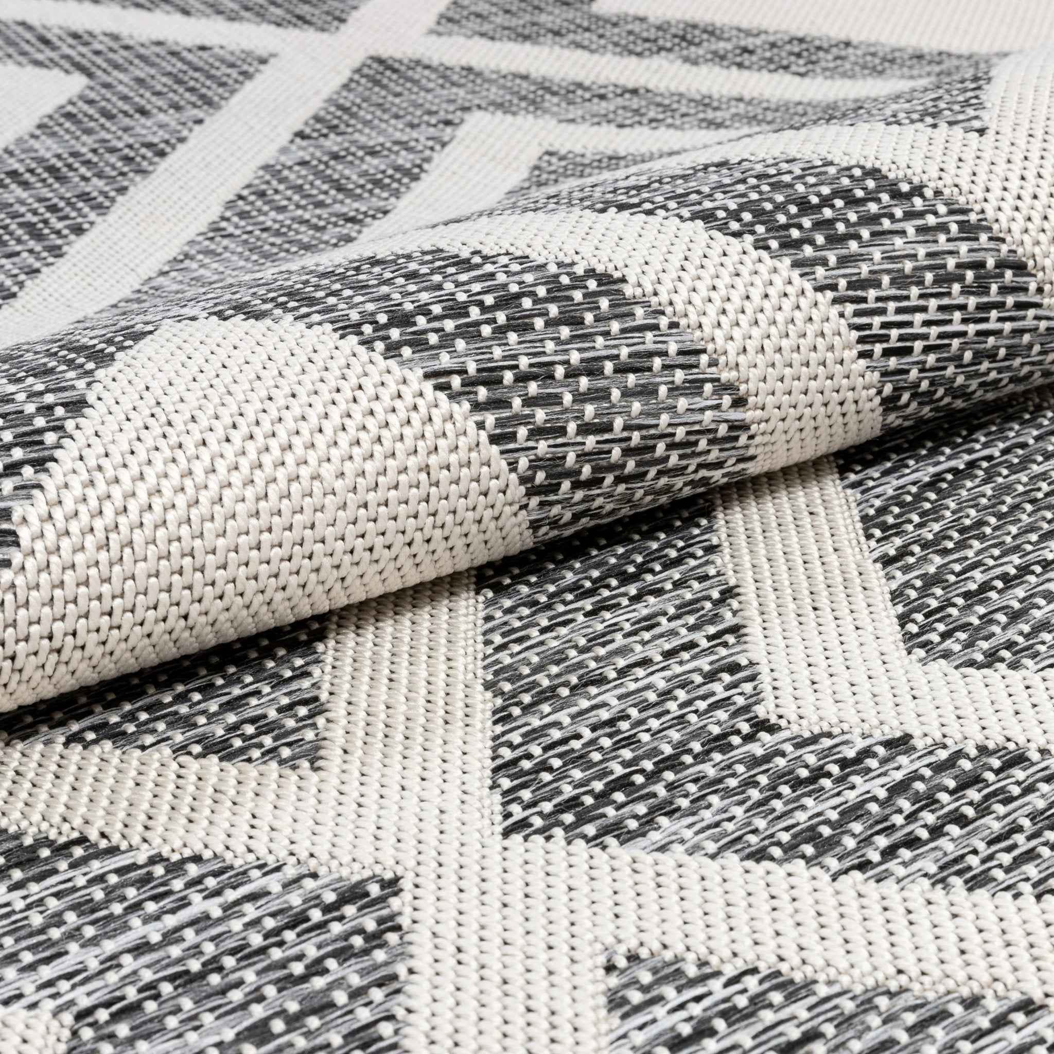 Brito Modern Bold Grey Flatweave 7'10" x 10'6" Rug Well Woven