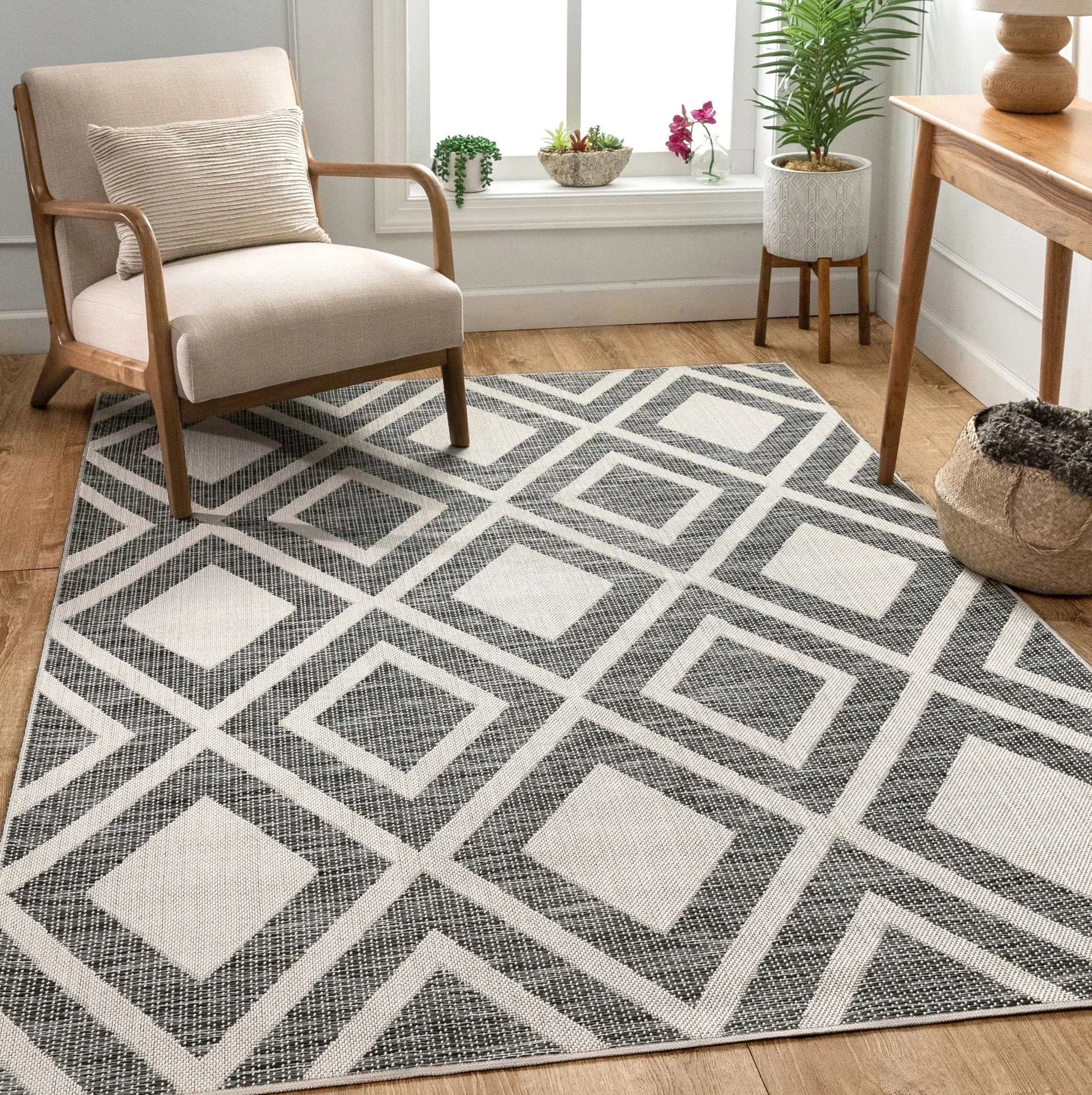 Brito Modern Bold Grey Flatweave 7'10" x 10'6" Rug Well Woven