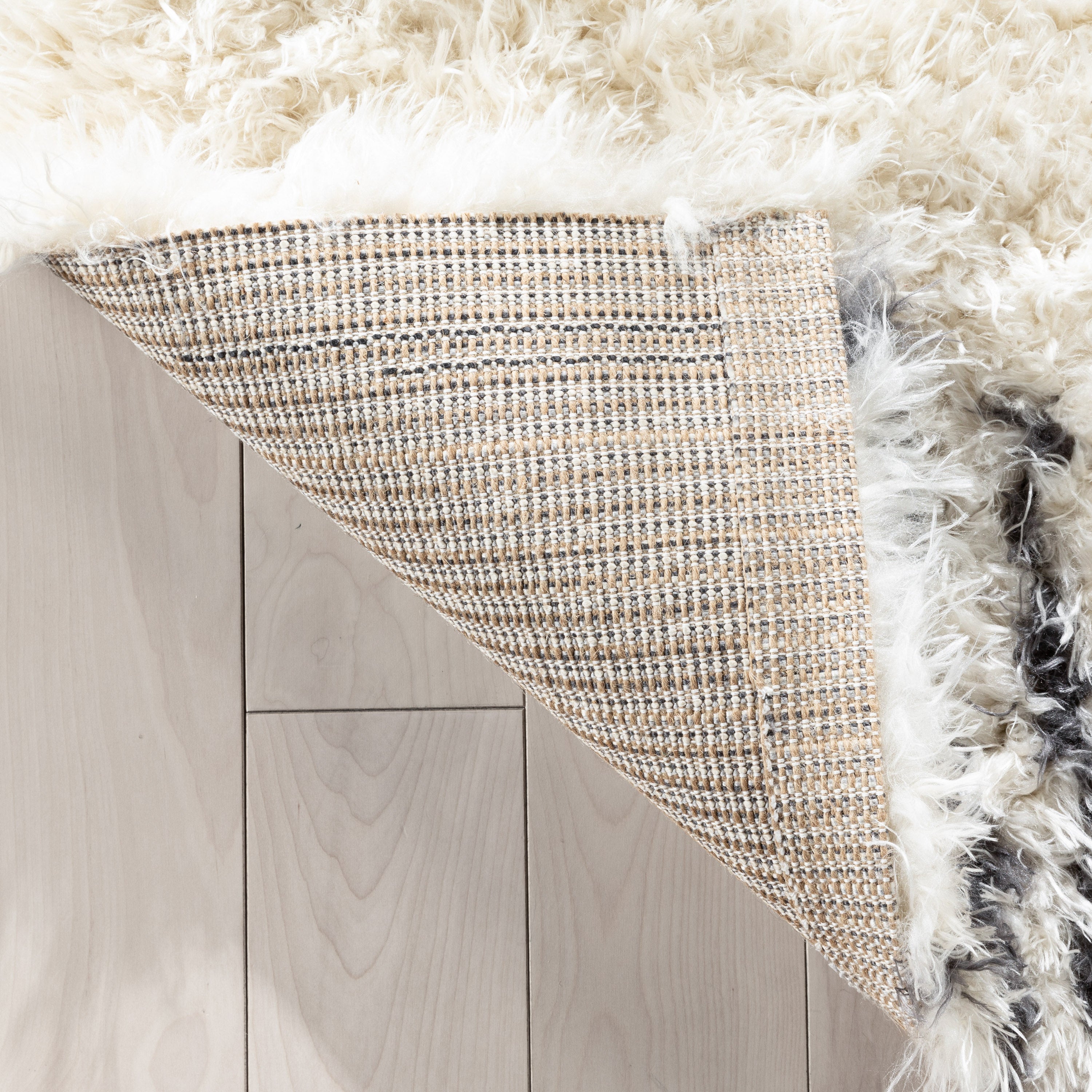 Yucca Modern Ethnic Shag Ivory Grey Soft Rug