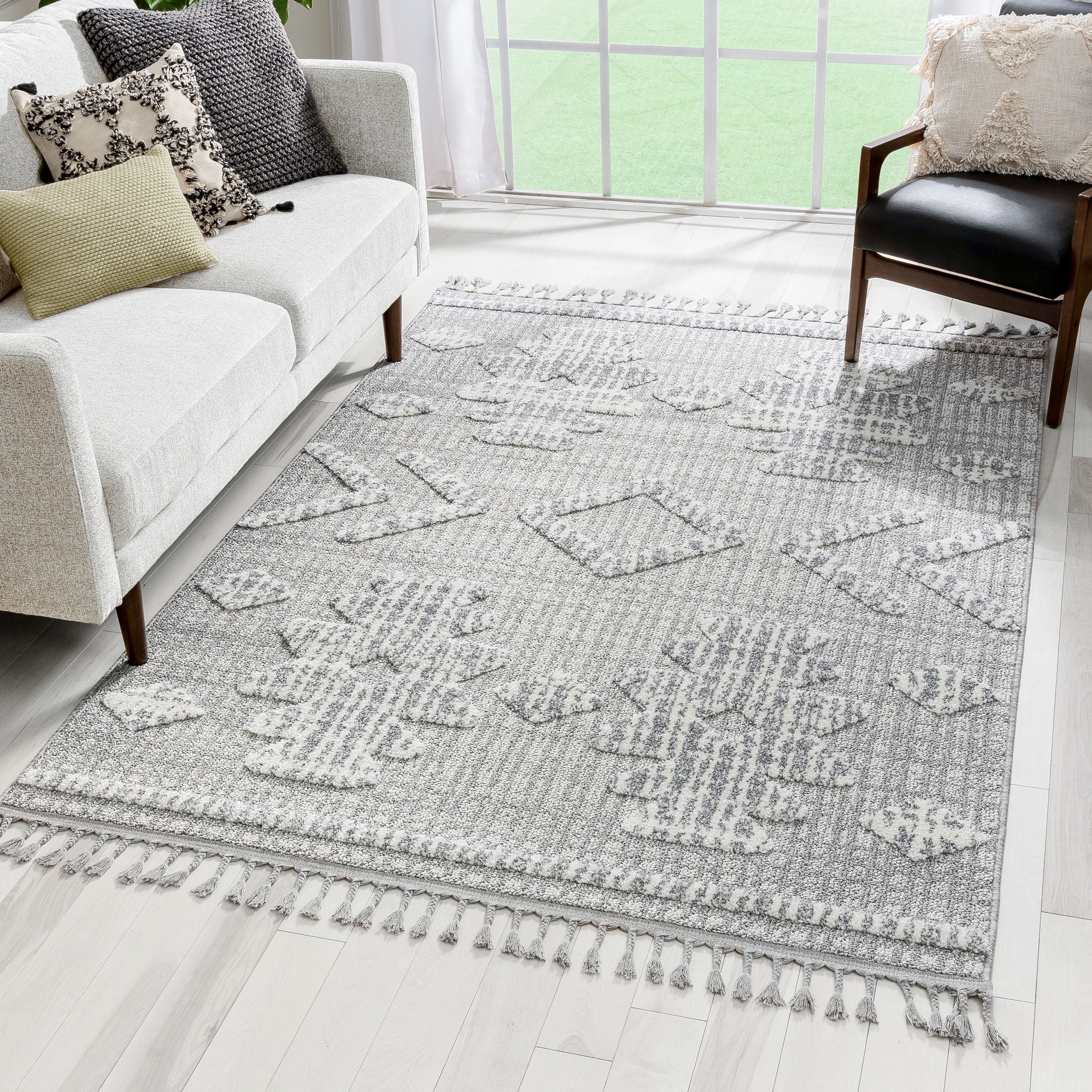 Savannah Tribal Geometric Pattern Grey High-Low Textured Rug