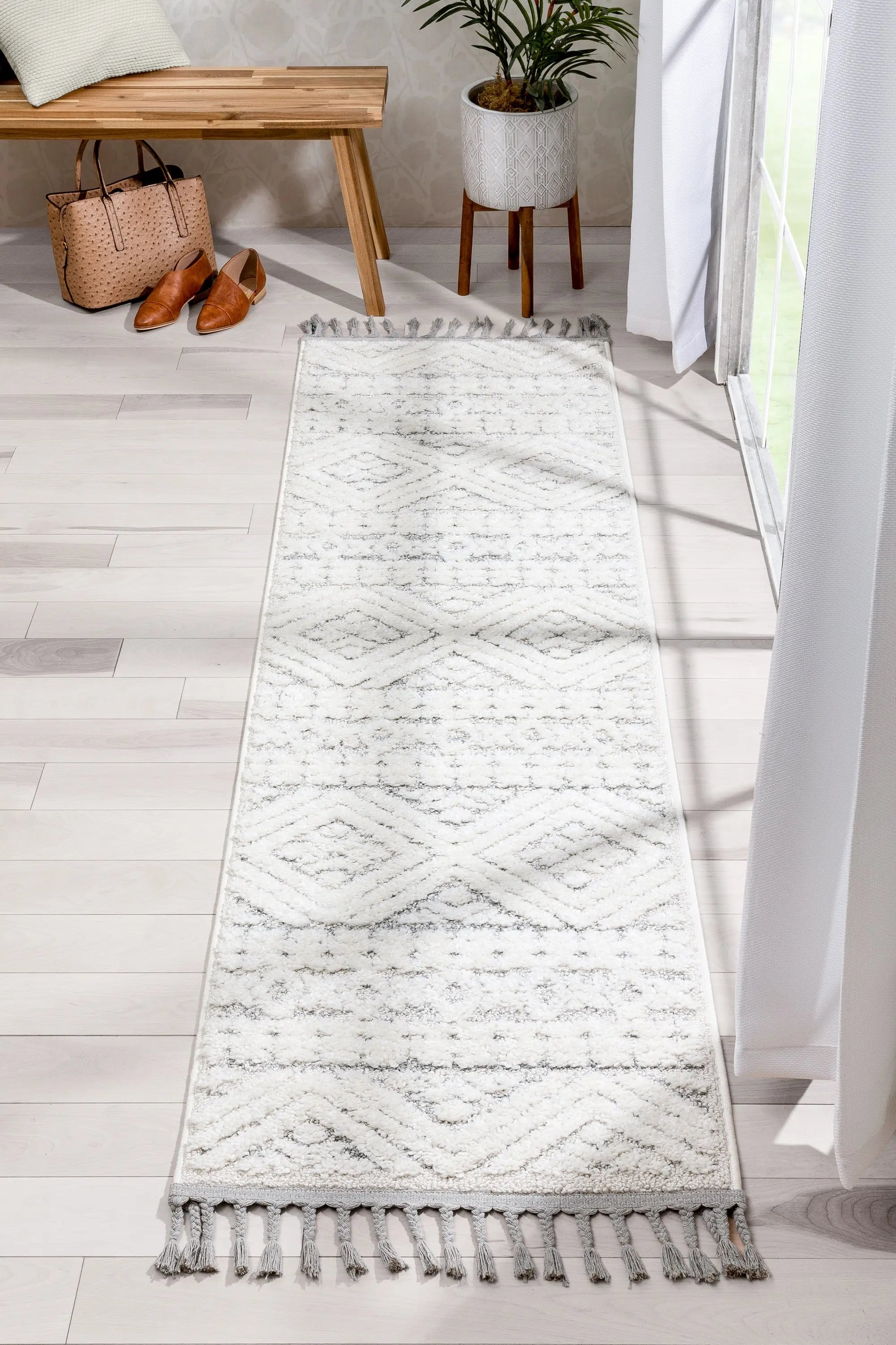 Eliana Tribal Geometric Chevron pattern Cream High-Low Textured Rug Well Woven