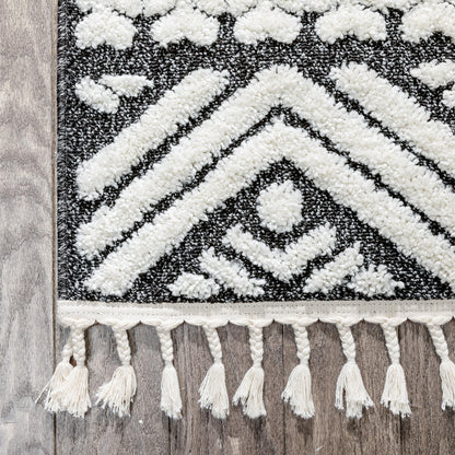 Eliana Tribal Geometric Chevron pattern Dark Grey White High-Low Textured Rug