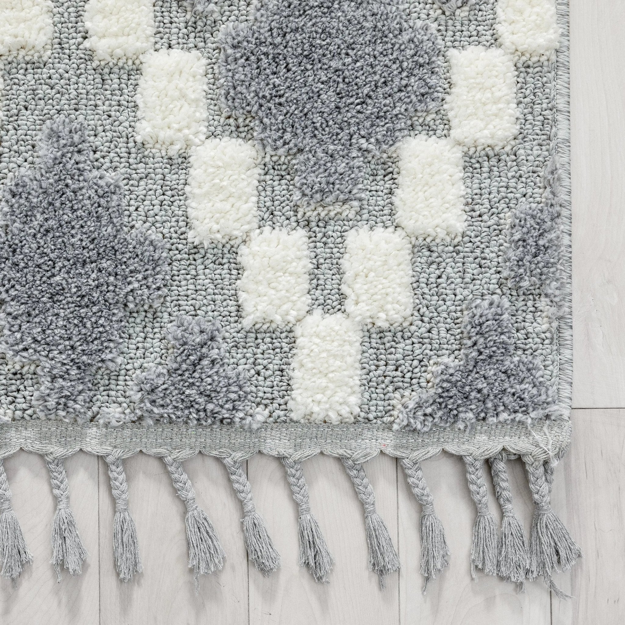 Melanie Contemporary Medallion Diamond Pattern Grey Cream High-Low Textured Rug Well Woven