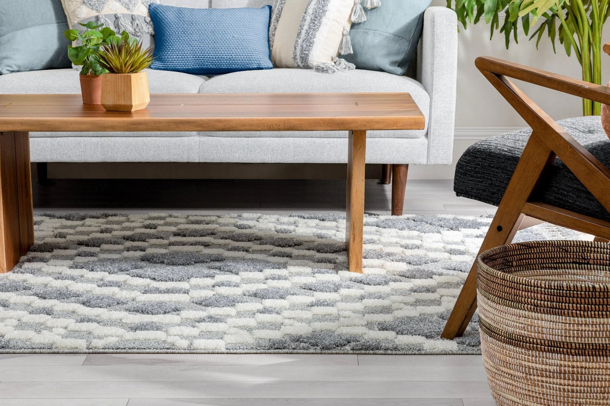Melanie Contemporary Medallion Diamond Pattern Grey Cream High-Low Textured Rug Well Woven