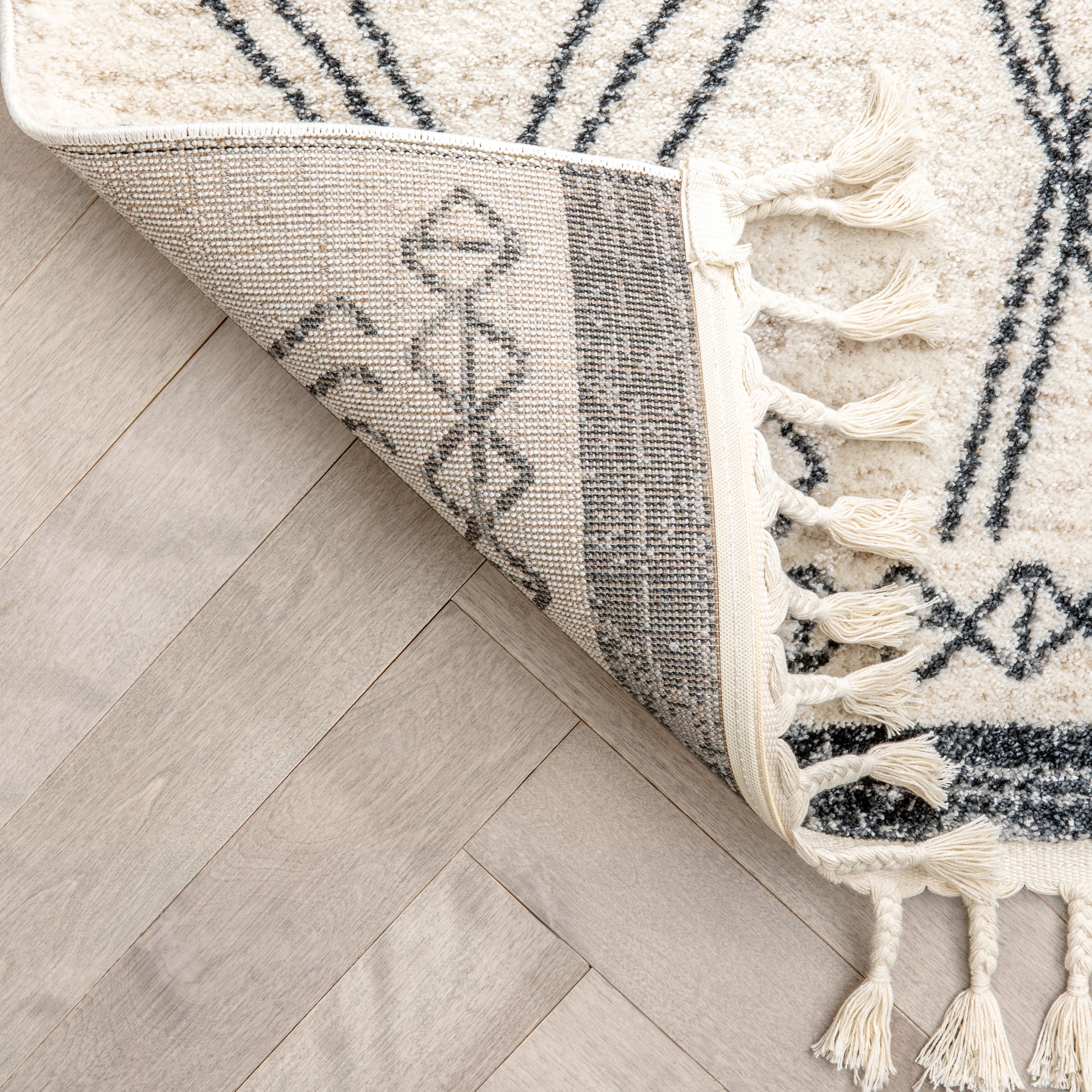 Darcy Modern Farmhouse Tribal Pattern Ivory Rug