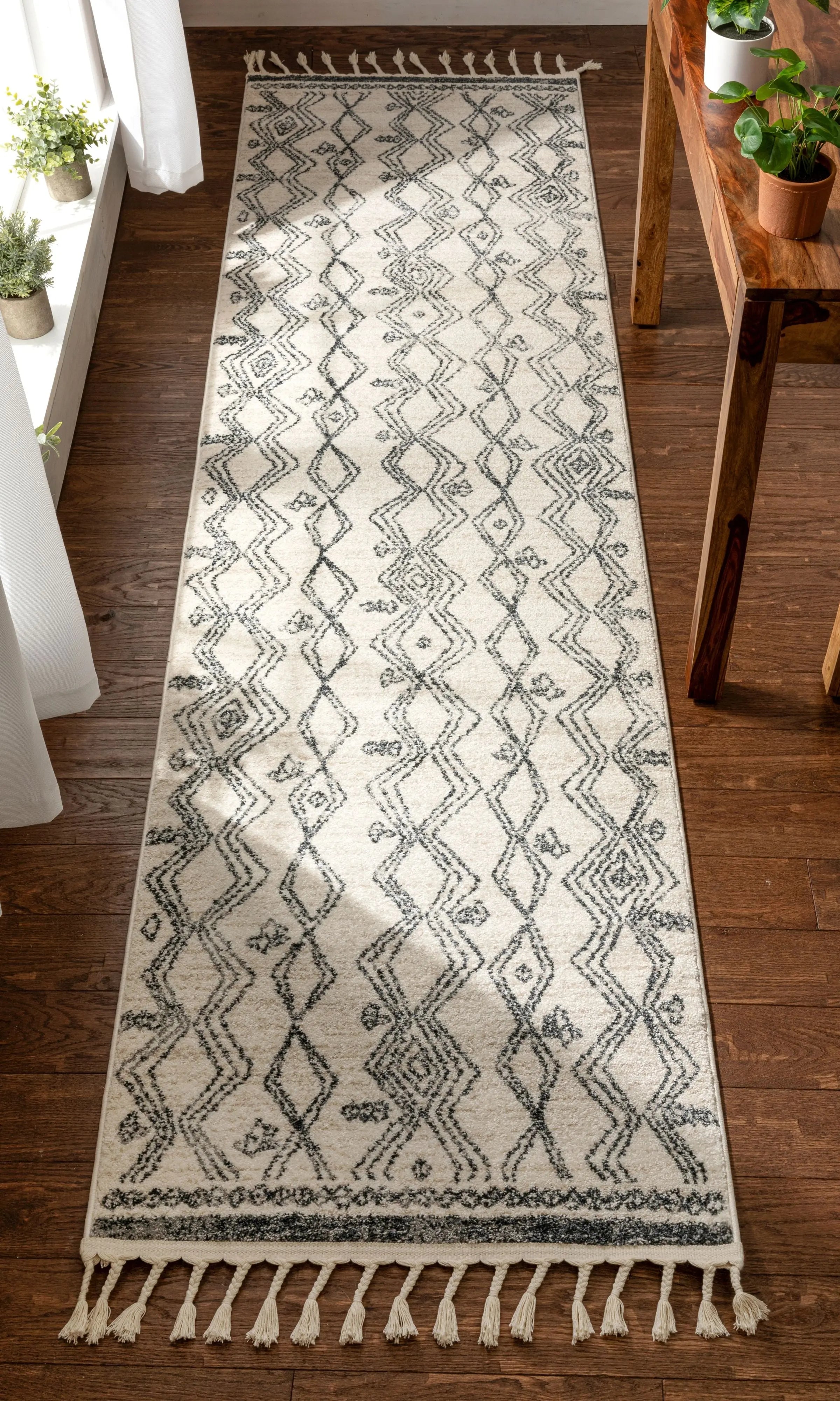 Darcy Modern Farmhouse Tribal Pattern Ivory Rug