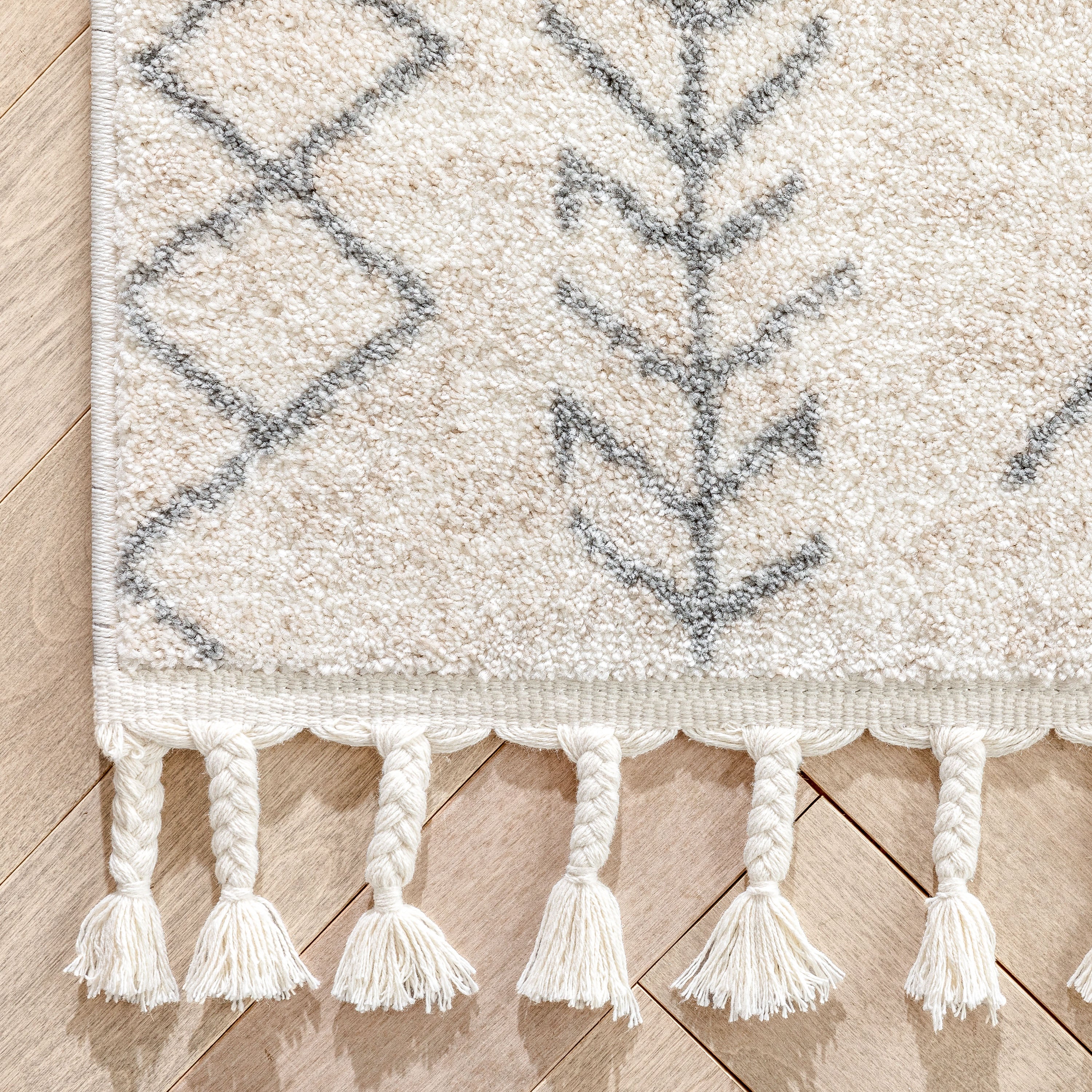 Current Moroccan Tribal Diamond Pattern Ivory Grey Rug