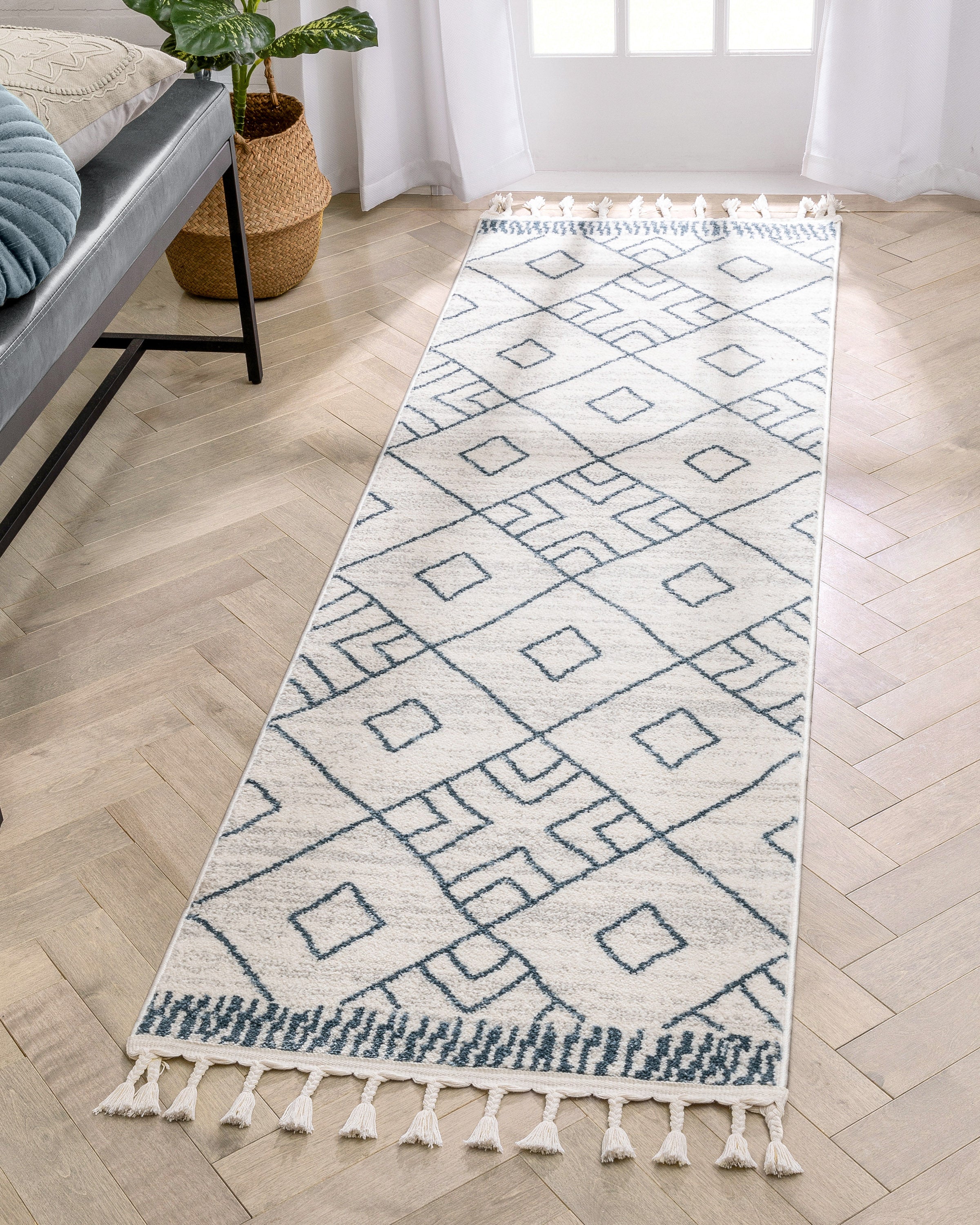 Diodelly Moroccan Lattice Trellis Blue Ivory Rug