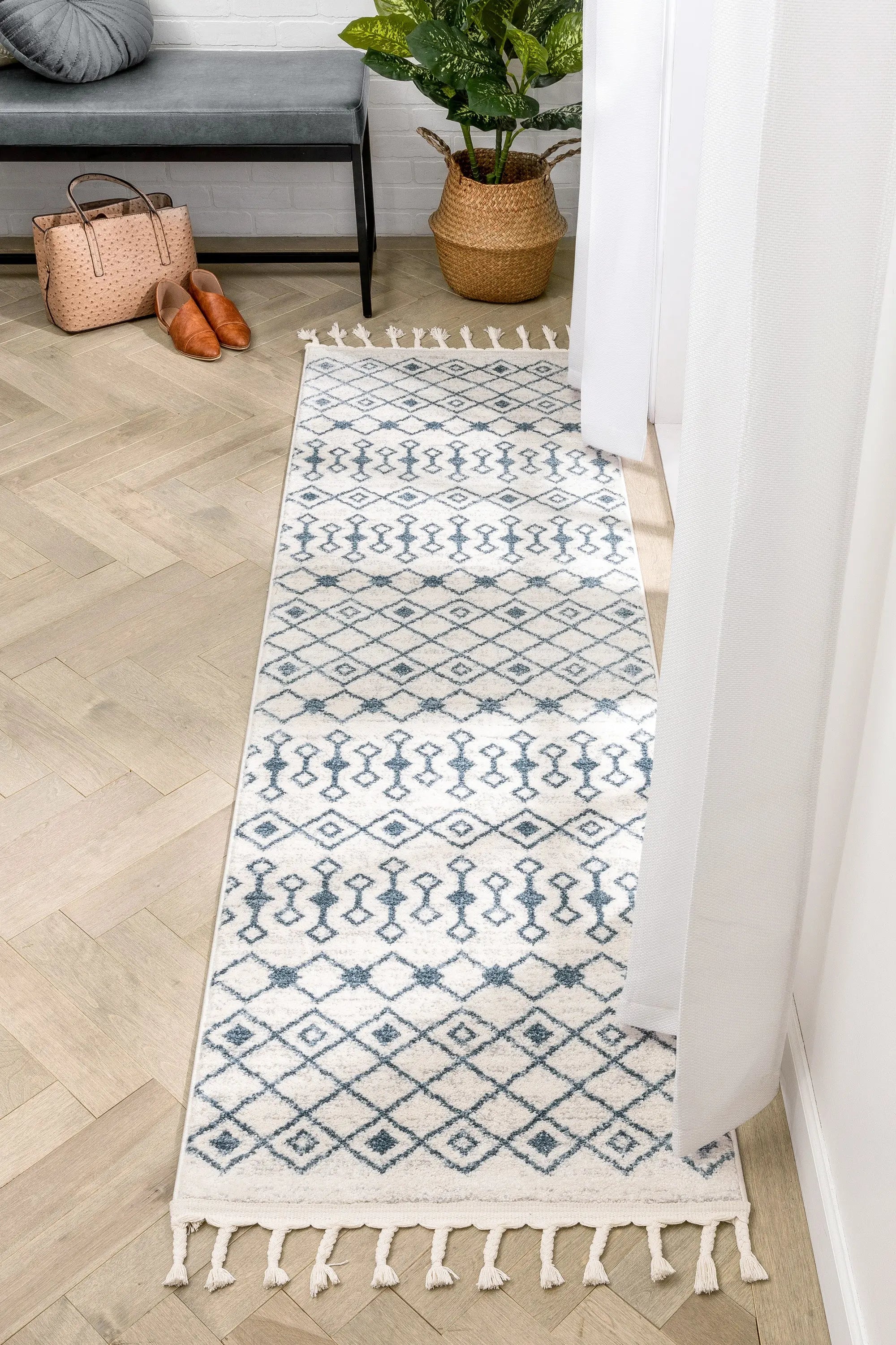 Transistora Nordic Tribal Trellis Pattern Light Blue Ivory Rug Well Woven