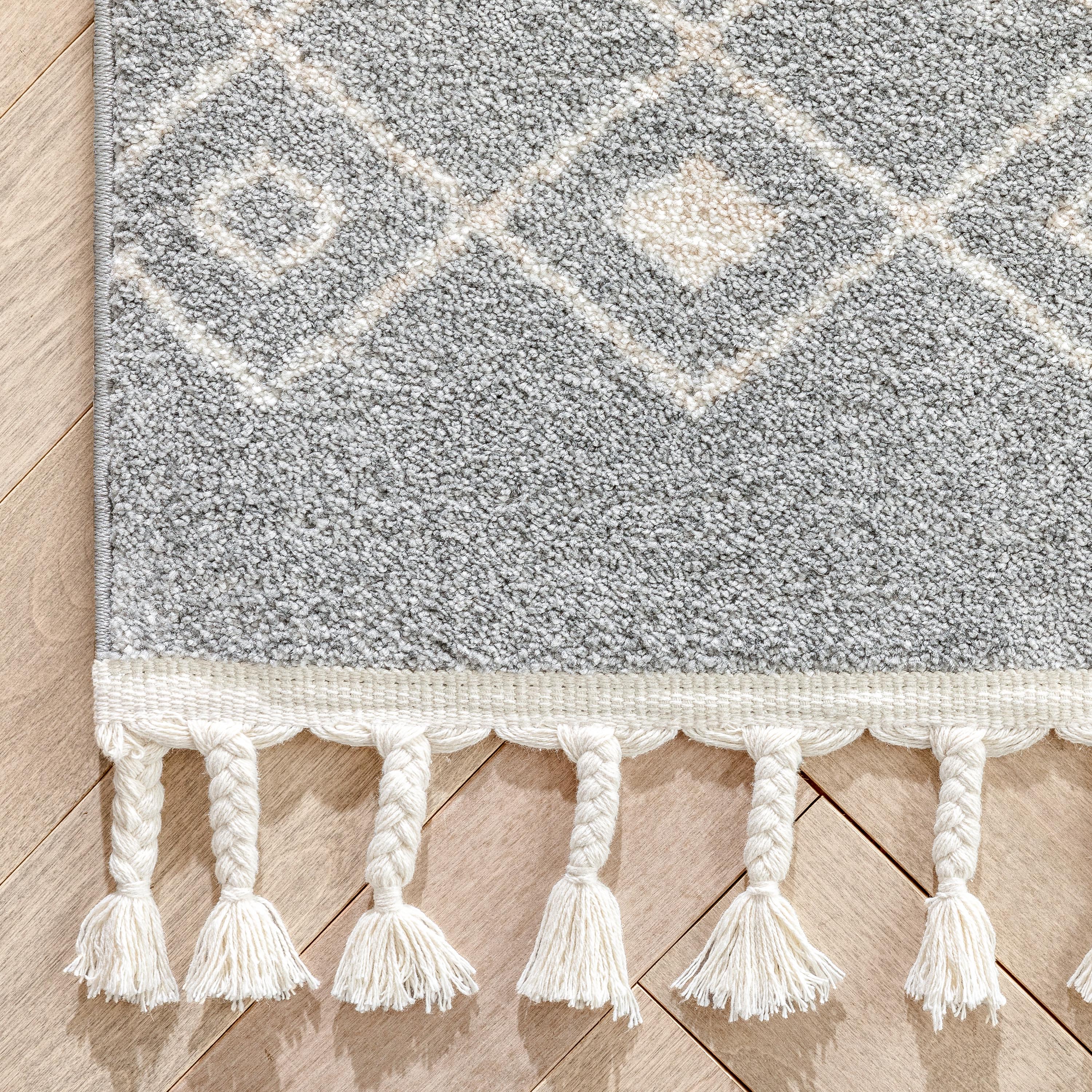 Transistora Nordic Tribal Trellis Pattern Grey Rug