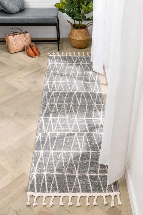 Crisscross Nordic Geometric Pattern Grey Rug