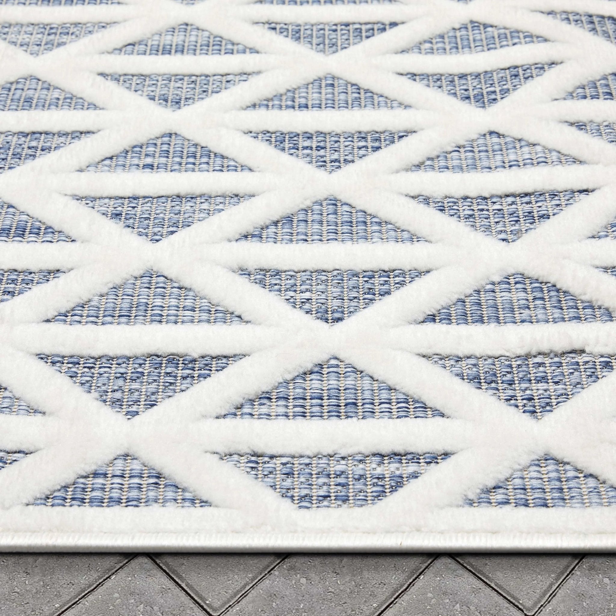 Ciel Modern Geometric Indoor/Outdoor Blue High-Low Rug Well Woven