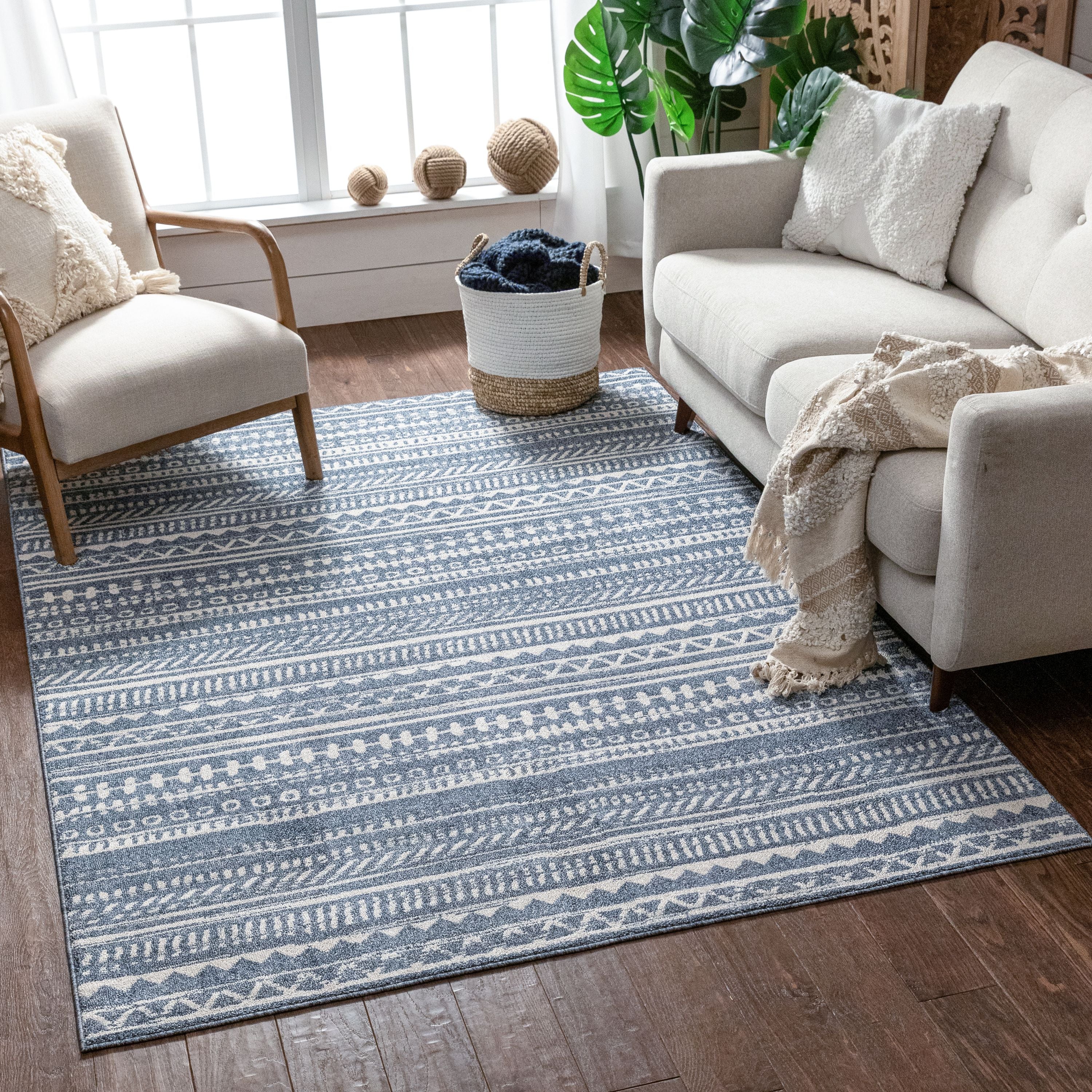 Easton Blue Modern Geometric 5'3" x 7'3" Rug