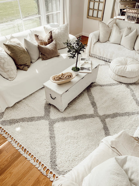 Celosia Moroccan Trellis Shag White Rug