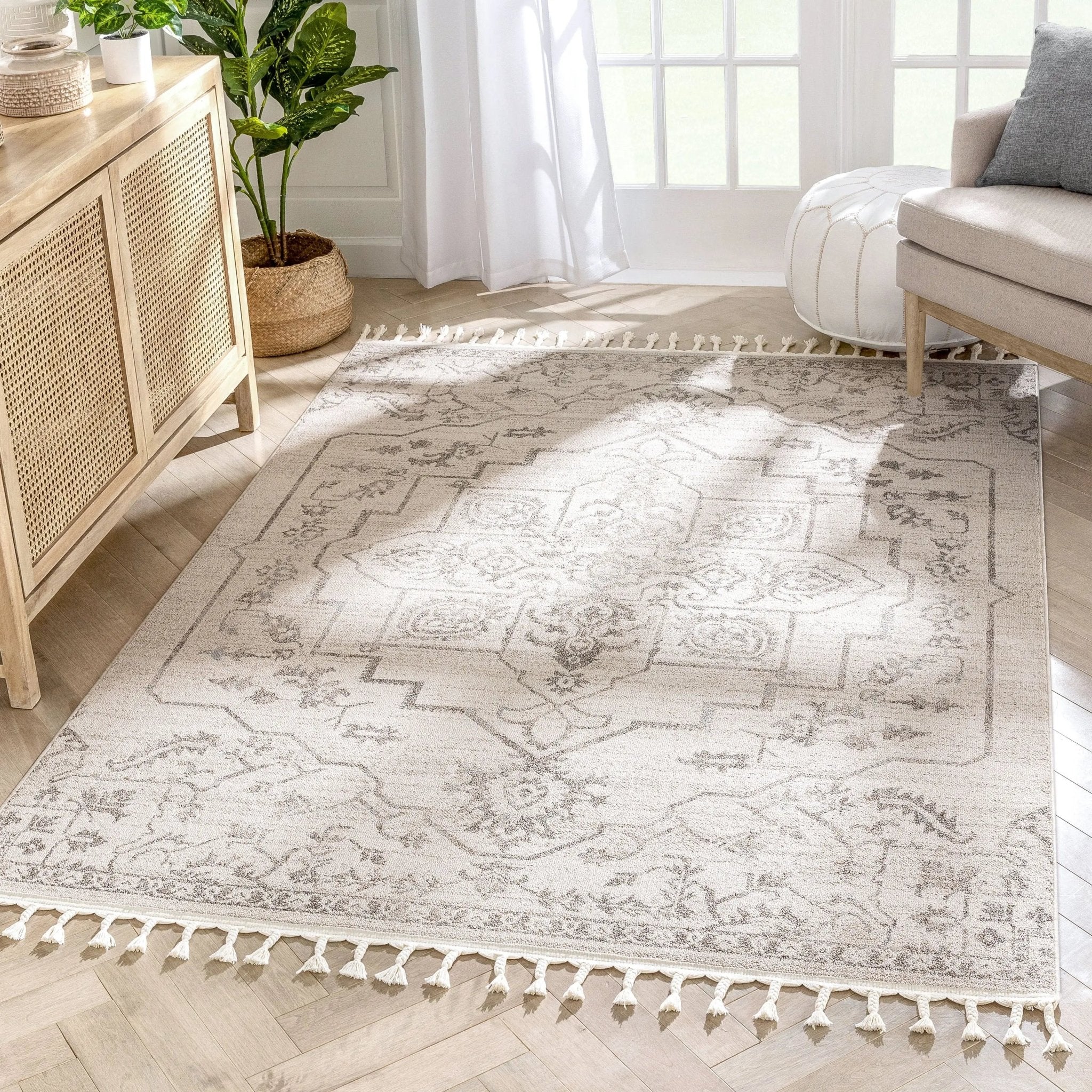 Valentina Oriental Medallion Brown Beige Kilim-Style 5'3" x 7'3" Rug Well Woven