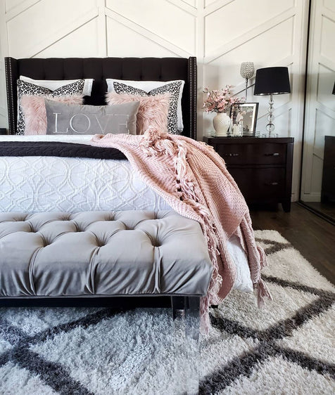 Miraculous White Modern Shag Rug